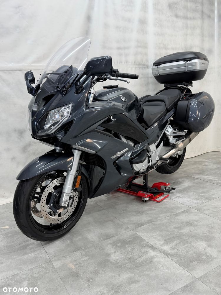 Yamaha FJR - 1
