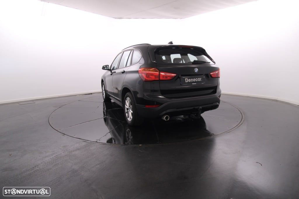 BMW X1 16 d sDrive Advantage - 5