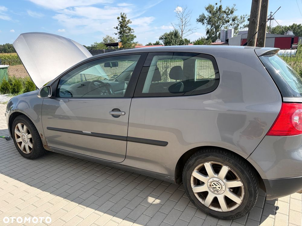 Volkswagen Golf - 8