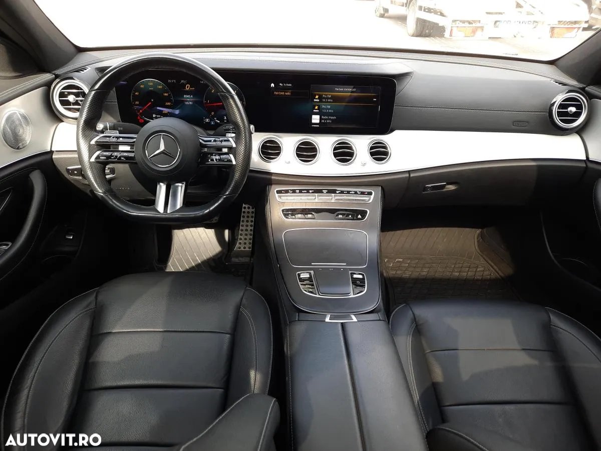 Mercedes-Benz E - 12