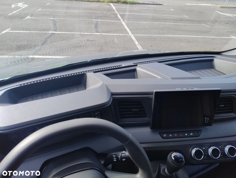 Nissan Interstar - 20