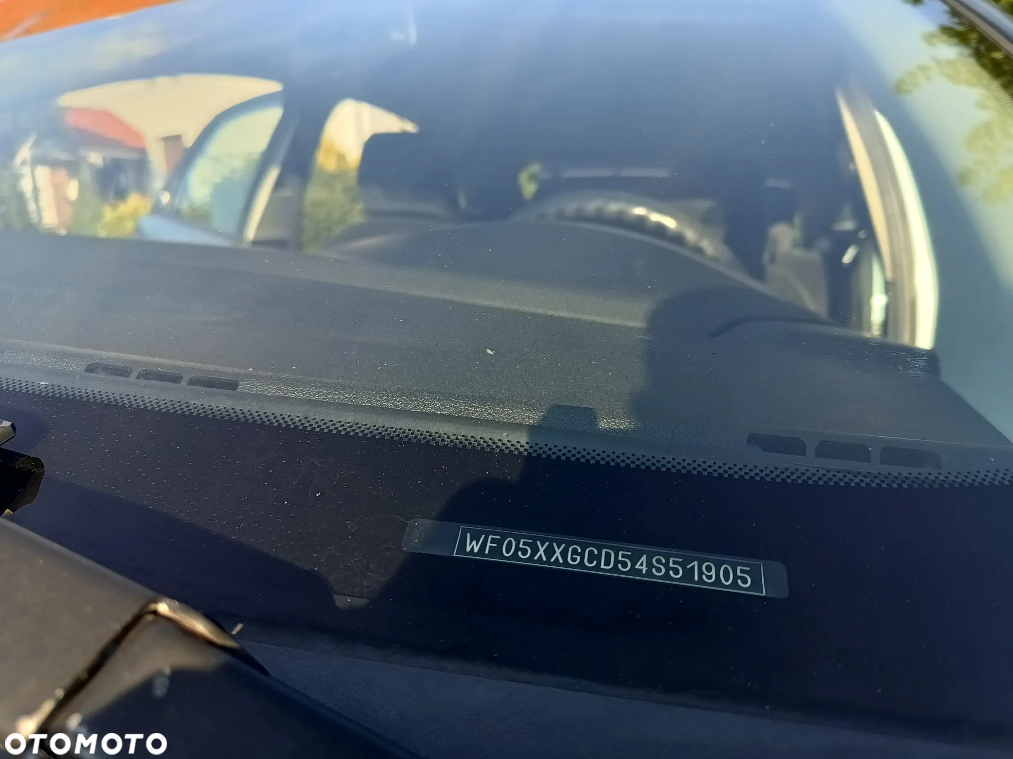 Ford Focus ver-1-6-16v-ghia - 27