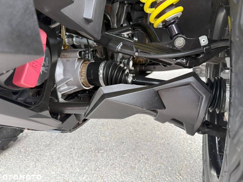 Can-Am Outlander Max - 16