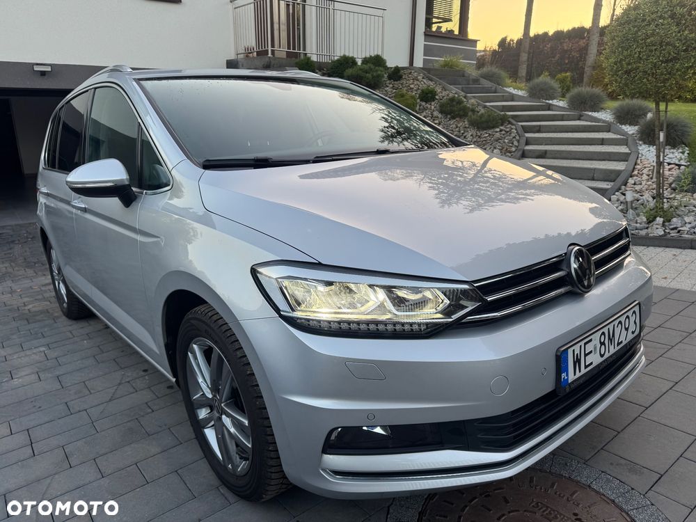Volkswagen Touran 2023 photo 3