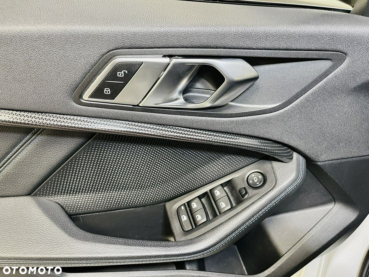 BMW Seria 1 118i M Sport - 23