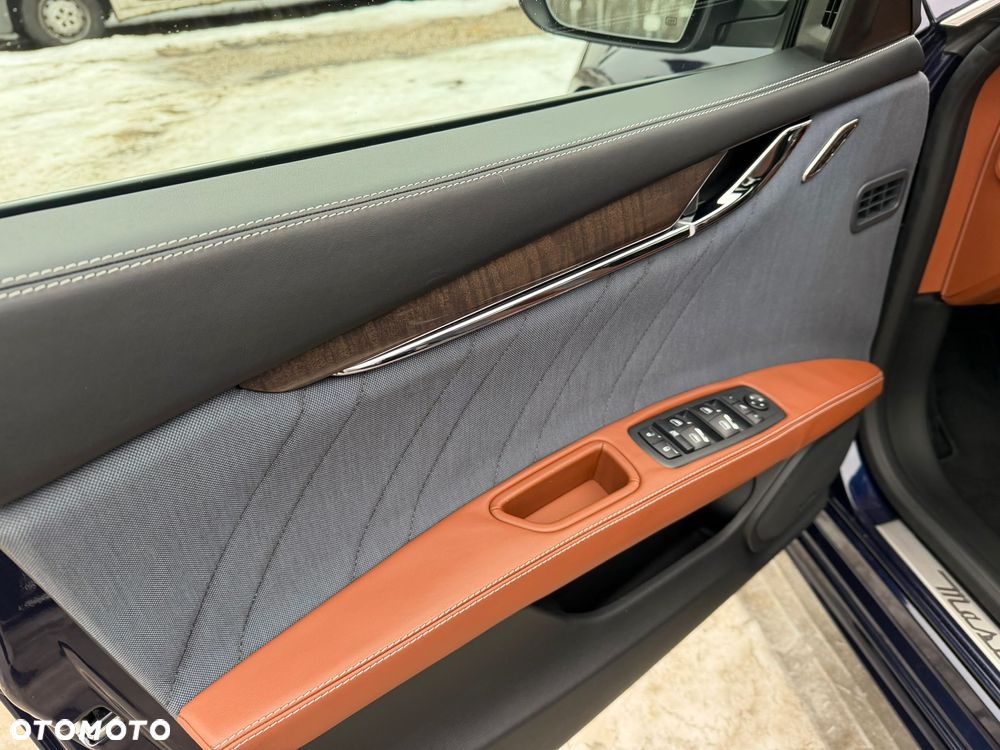 Maserati Quattroporte Q4 GranLusso S - 17