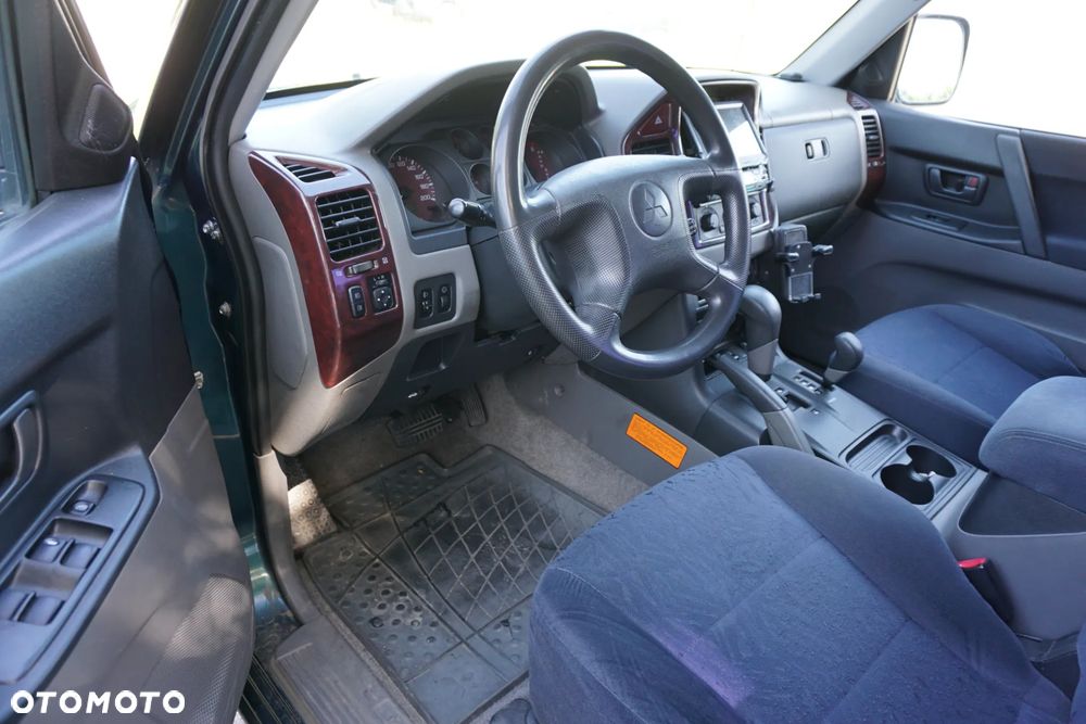Mitsubishi Pajero 3.2 DID 7os (lea) - 7
