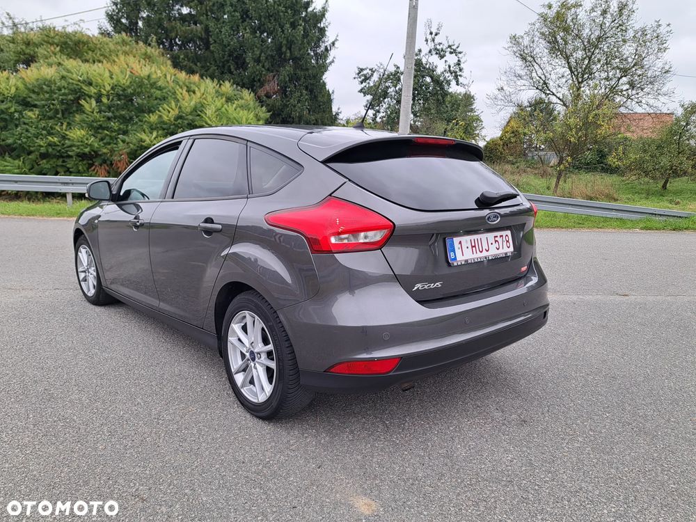 Ford Focus - 27