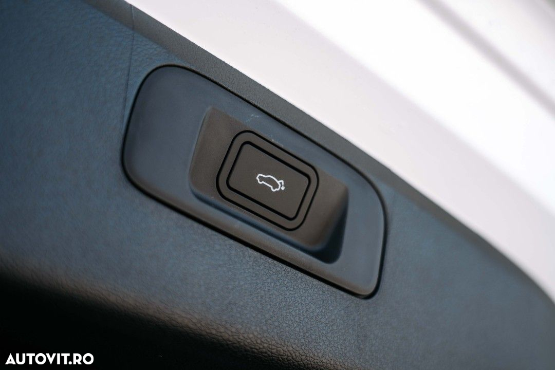 Geely Coolray - 27