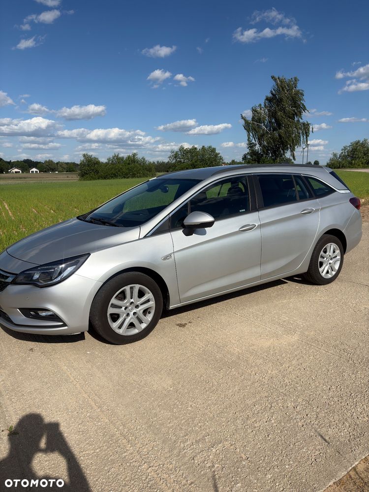 Opel Astra 1.6 CDTI Cosmo - 2