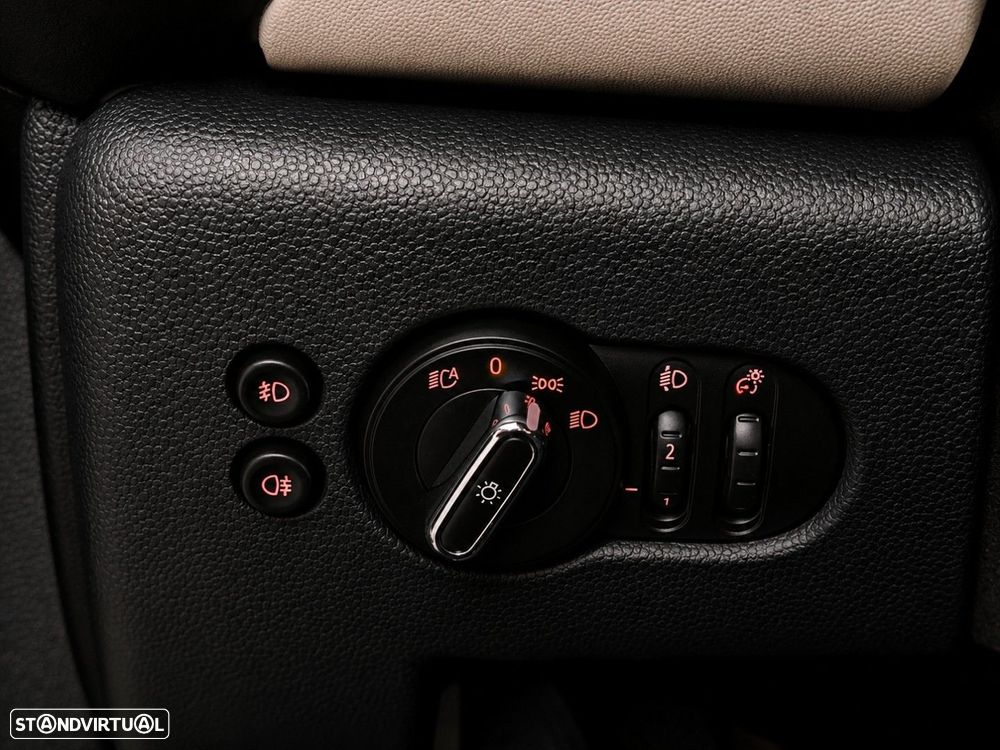 MINI 5 Portas Cooper D - 30