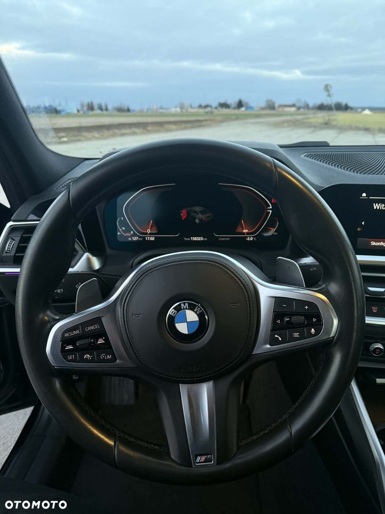 BMW Seria 3 330i - 8