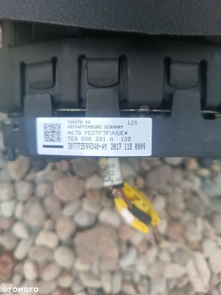 PODUSZKA KIEROWCY DO REGENERACJI 5E0880201A SKODA OCTAVIA 3 III KOMBI 2017R - 3