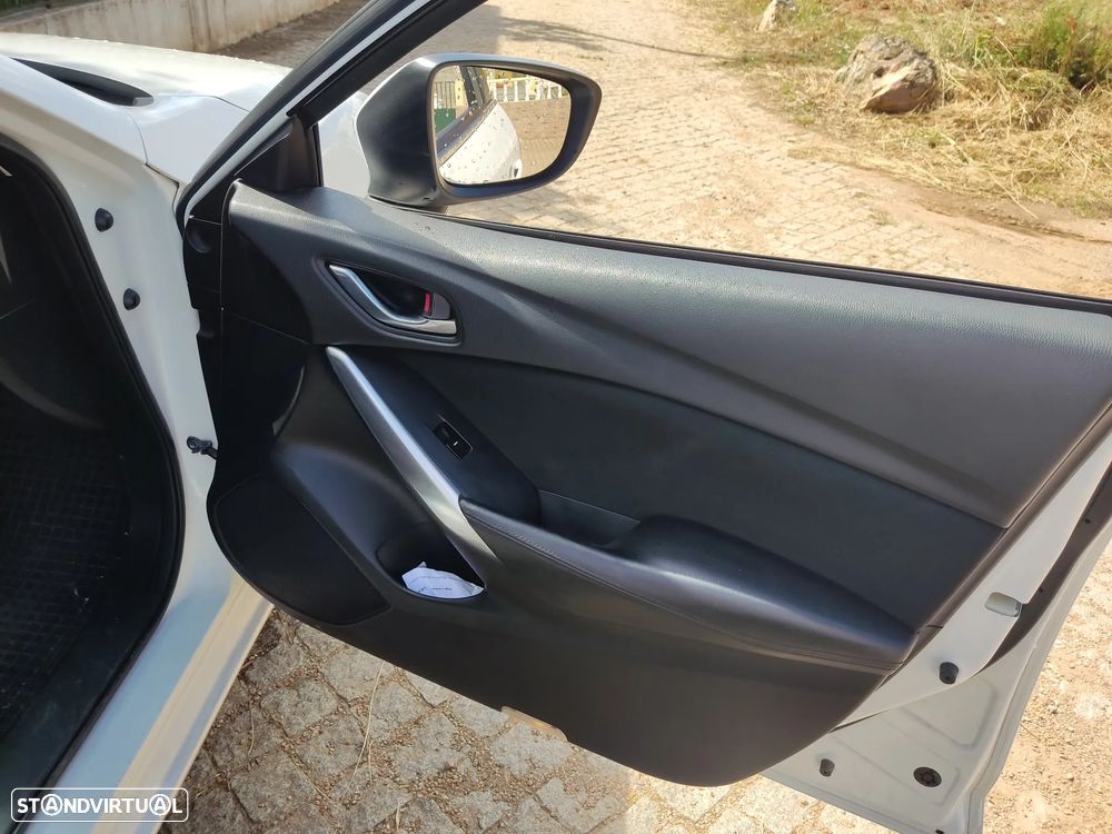 Mazda 6 2.2 SKY-D Evolve Navi - 10