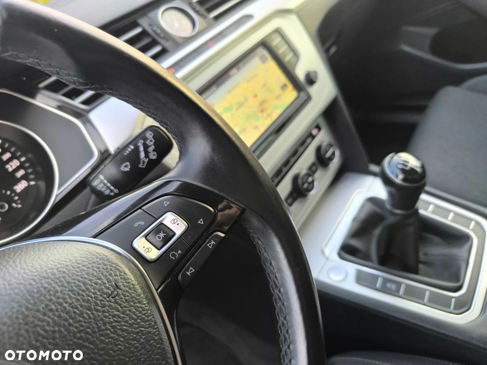 Volkswagen Passat Variant 2.0 TDI (BlueMotion Technology) Comfortline - 12