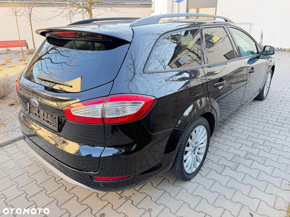 Ford Mondeo 1.6 T Platinium X Plus (Titanium) - 4