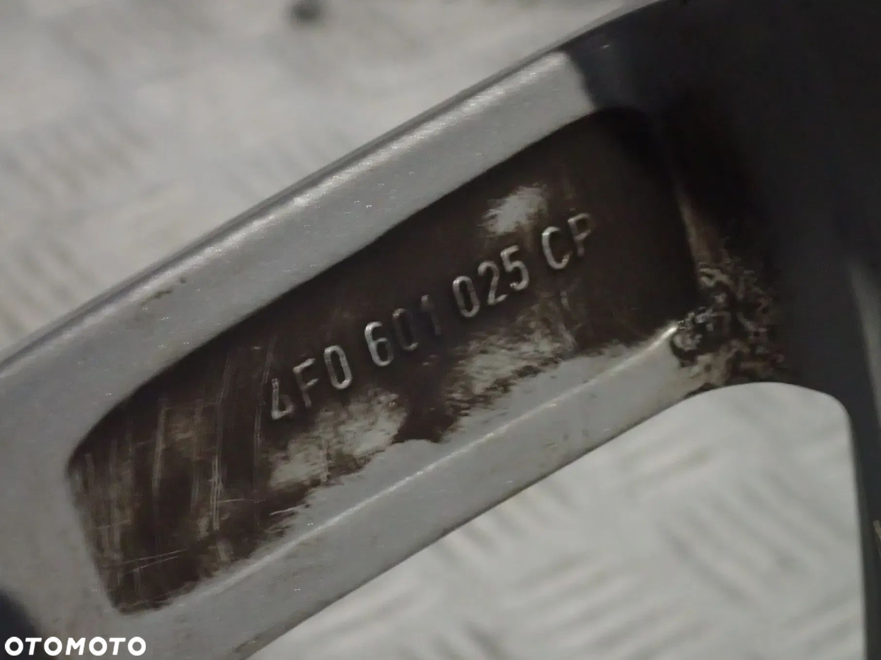 FELGA ALUMINIOWA AUDI A6 C6 8X18 ET 48 4F0601025CP - 5