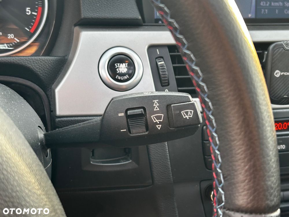 BMW Seria 3 320d - 15