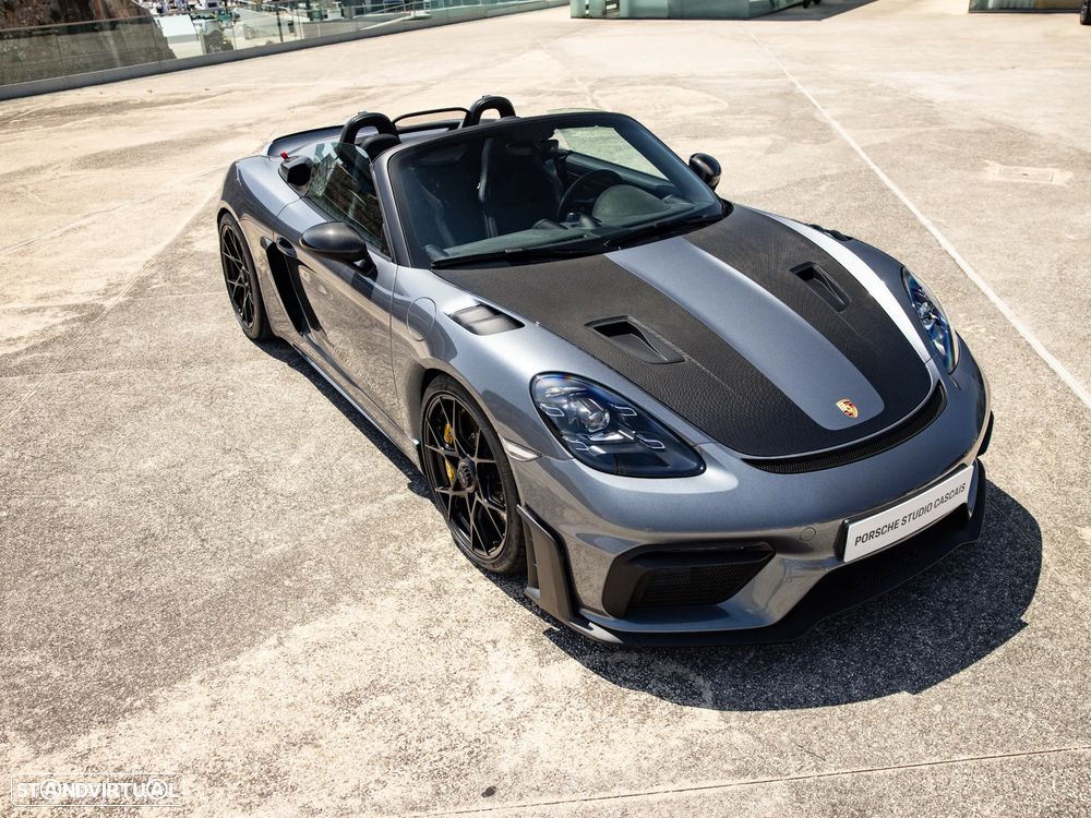 Porsche 718 Spyder - 22