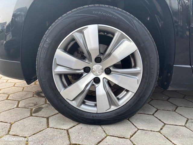 Peugeot 2008 1.6 BlueHDi Style - 22