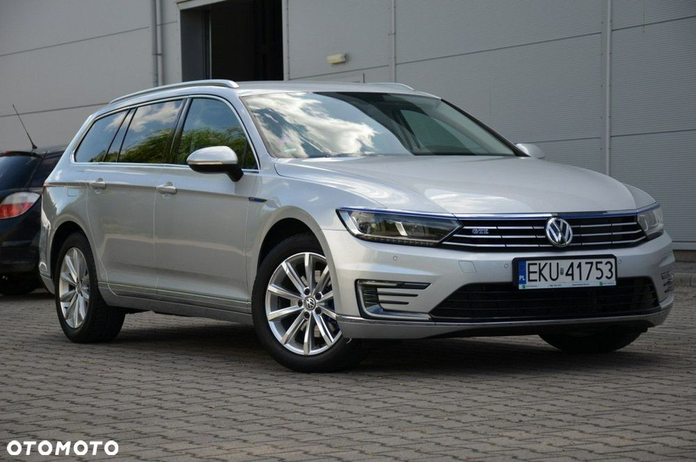 Volkswagen Passat - 13