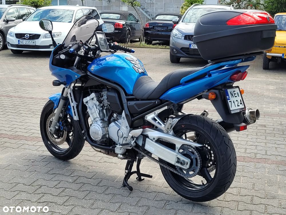 Yamaha FZS - 21