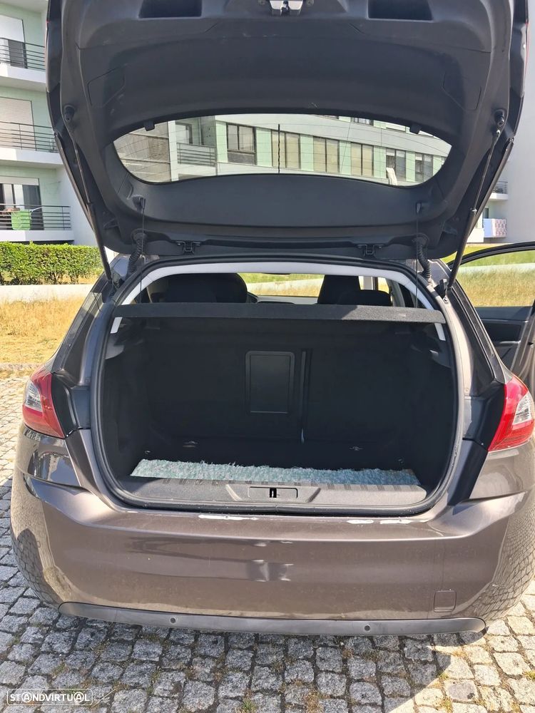 Peugeot 308 1.6 e-HDi Allure - 14