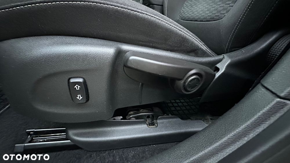 Opel Astra 1.6 CDTI Enjoy S&S - 8