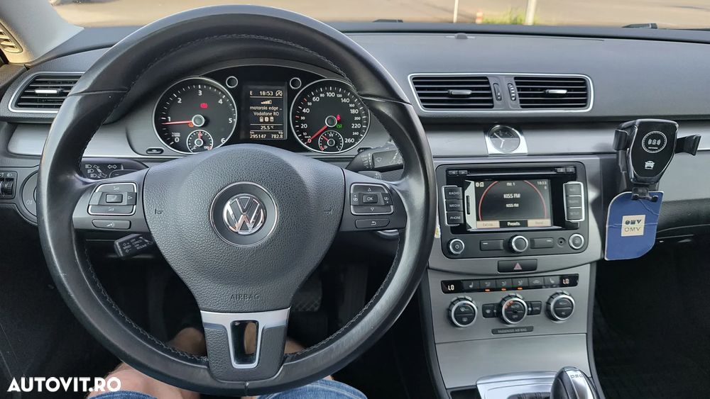 Volkswagen Passat 2.0 TDI 4Motion DSG BlueMotion Tech Comfortline - 8