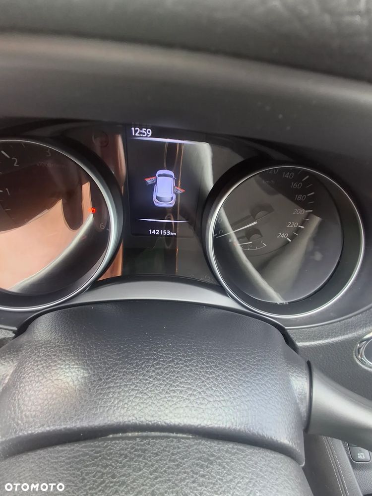 Nissan Qashqai 1.5 dCi N-Connecta EU6 - 10