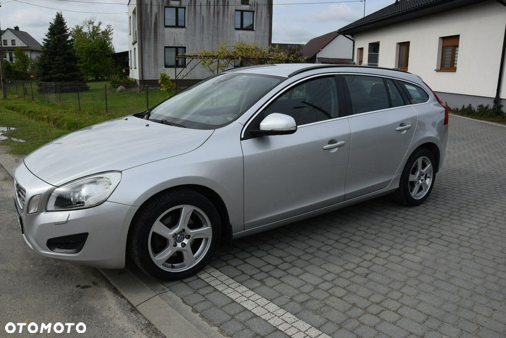Volvo V60 D4 Momentum - 20