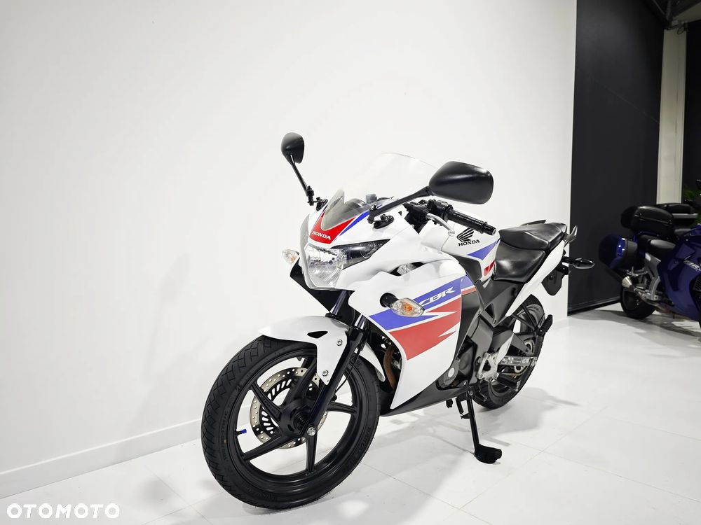 Honda CBR - 9