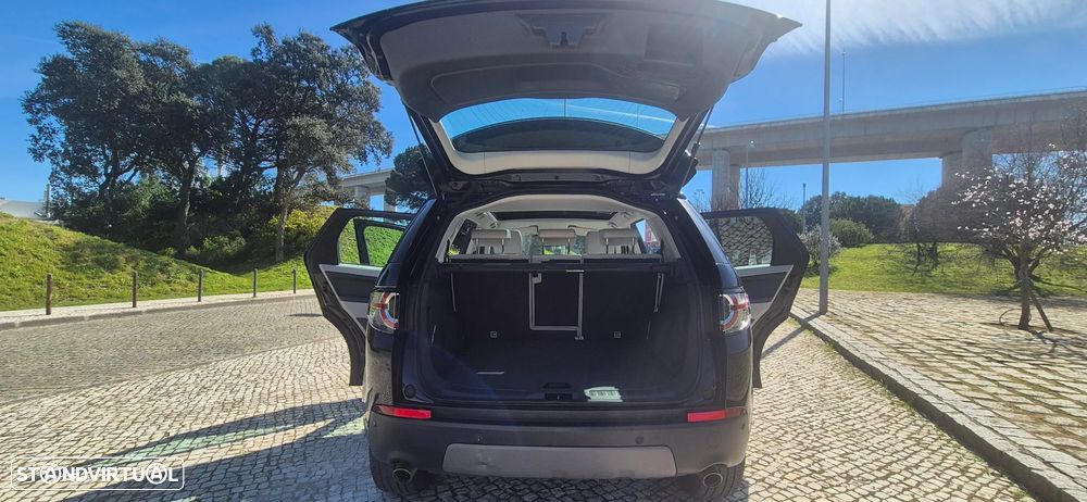 Land Rover Discovery Sport 2.0 eD4 HSE - 34