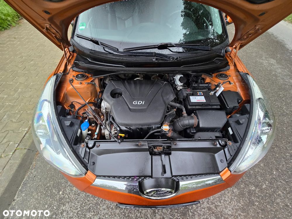Hyundai Veloster 1.6 GDI Premium - 25