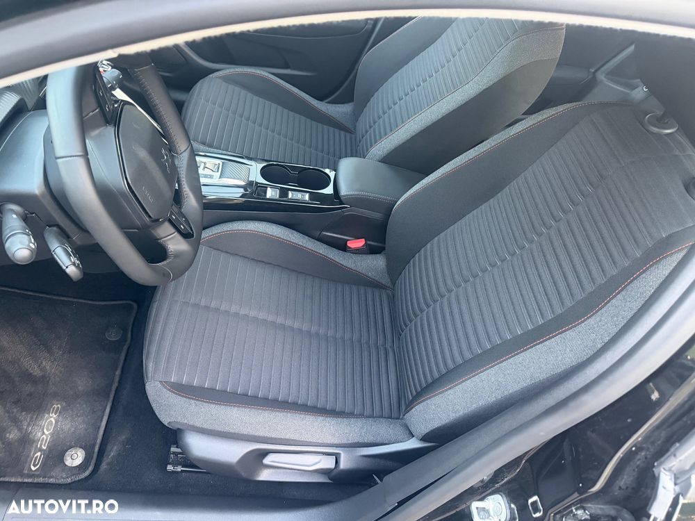 Peugeot 208 e-208 Active - 4