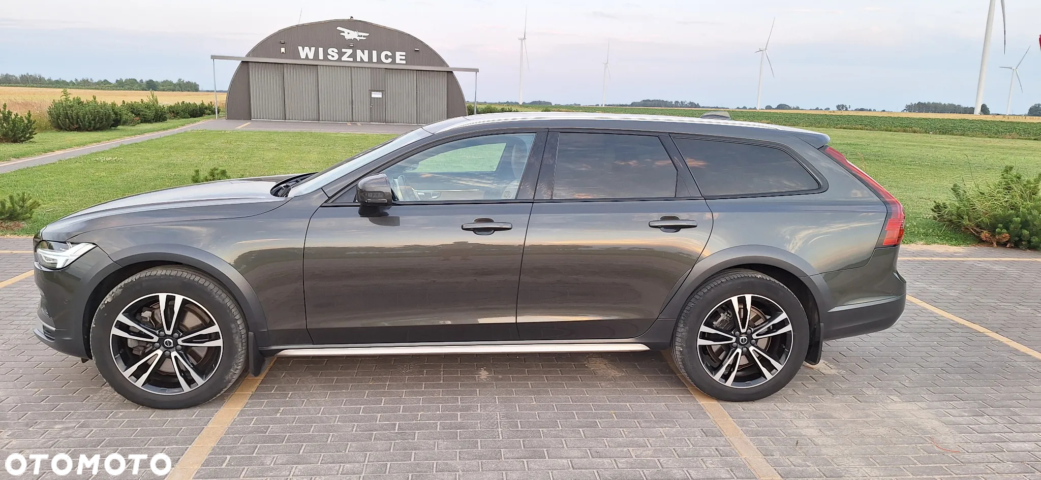 Volvo V90 D5 SCR AWD Momentum Pro - 2