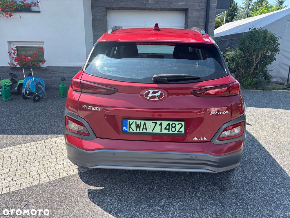 Hyundai Kona - 4