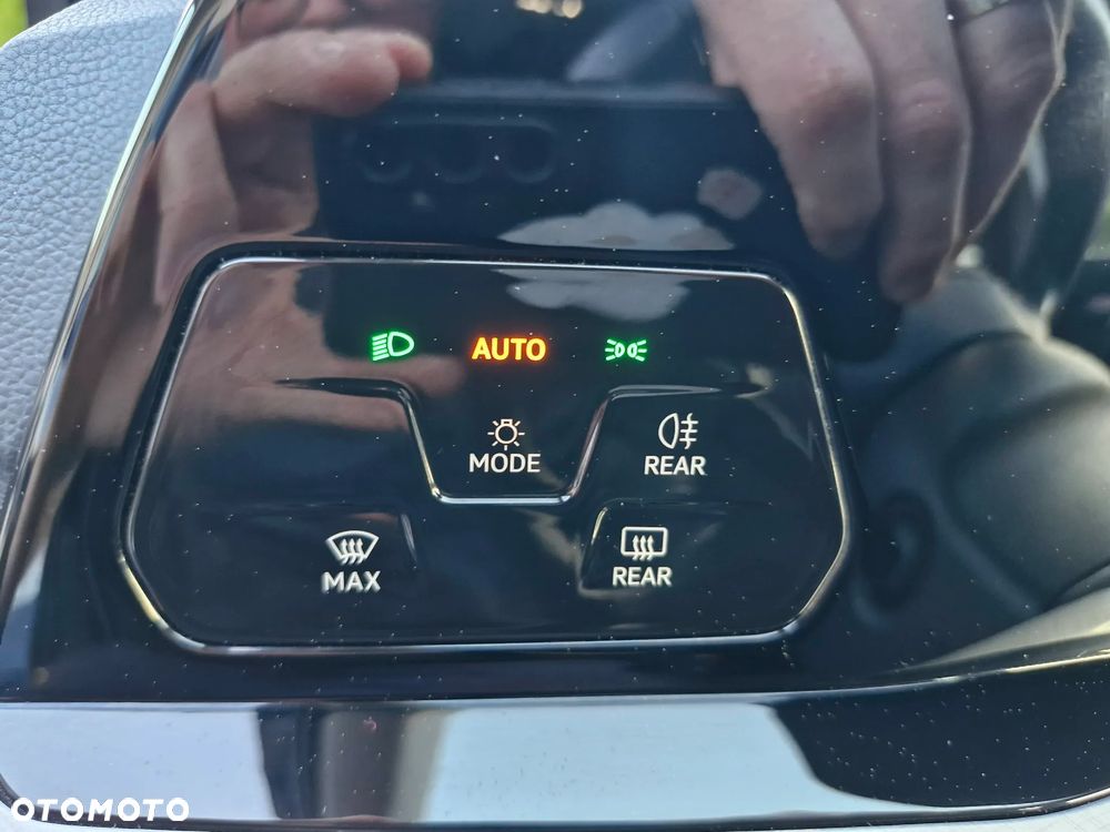 Volkswagen Golf 2.0 TDI - 22