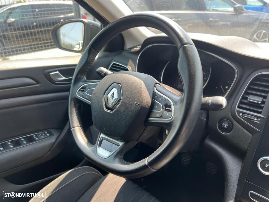 Renault Mégane 1.5 Blue dCi Intens - 6