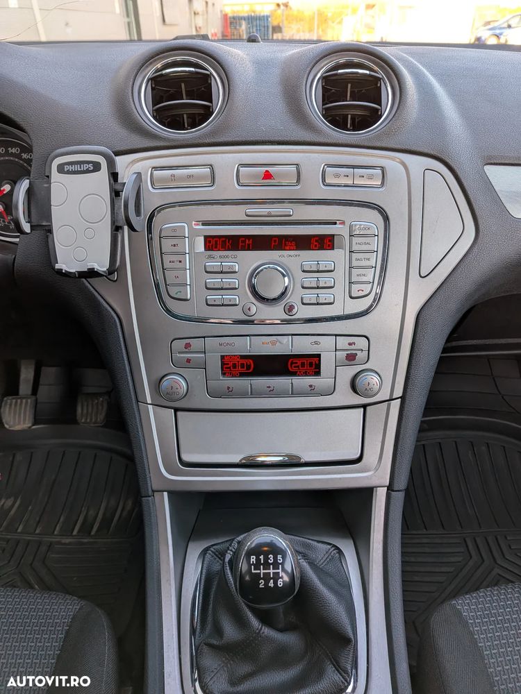 Ford Mondeo 1.8 TDCi Ambiente - 10