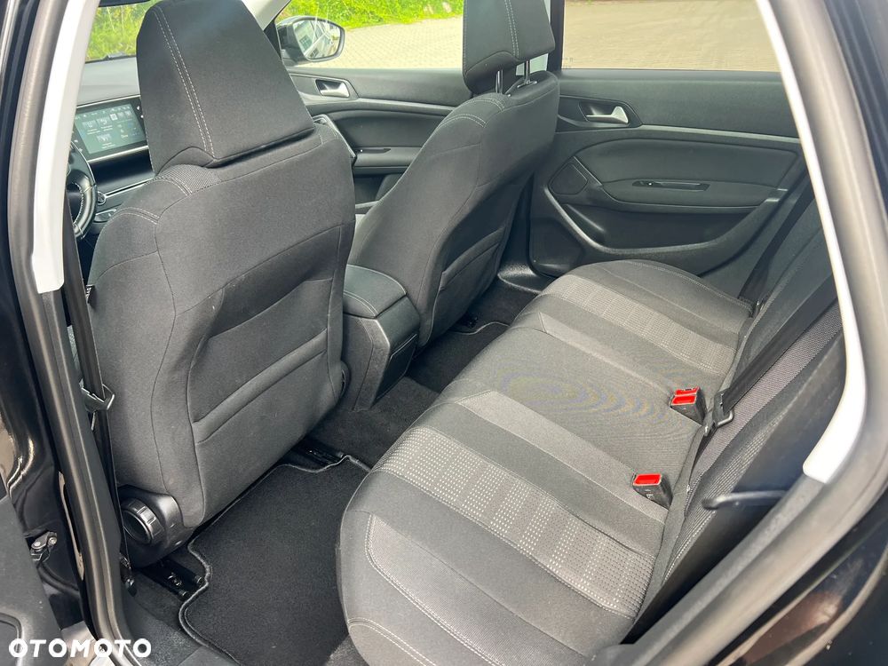 Peugeot 308 SW 1.2 PureTech Allure S&S - 26