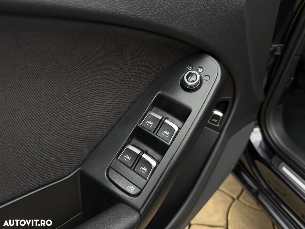 Audi A4 2.0 TDI DPF S line Sportpaket - 12