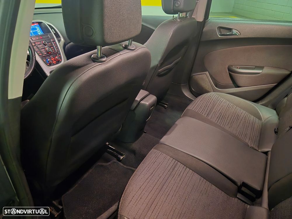 Opel Astra Sports Tourer 1.6 CDTi Cosmo S/S - 24