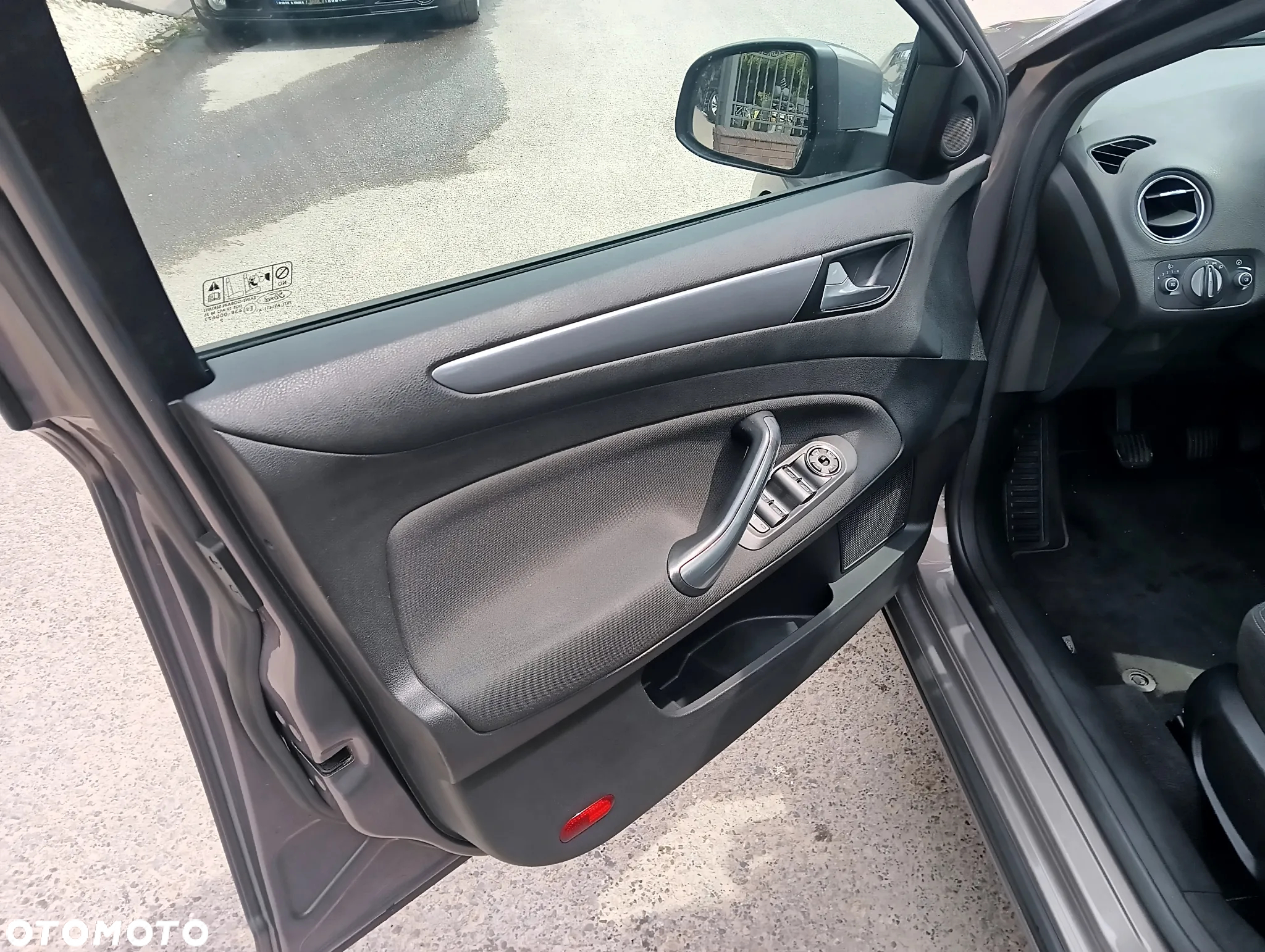 Ford Mondeo 1.6 Trend - 12