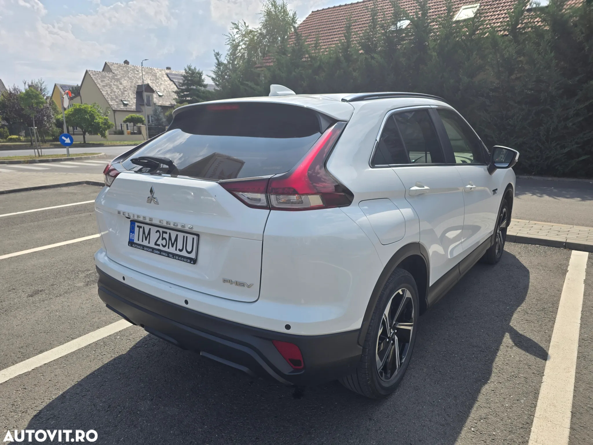 Mitsubishi Eclipse-Cross Plug-In Hybrid 4WD Basis - 4