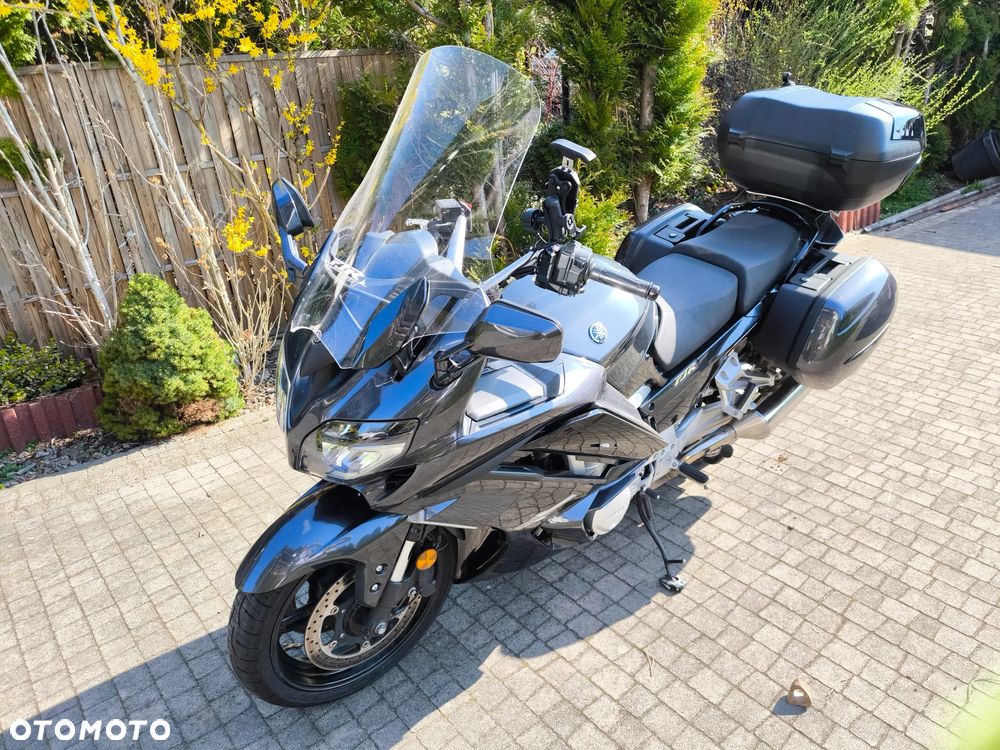 Yamaha FJR - 1