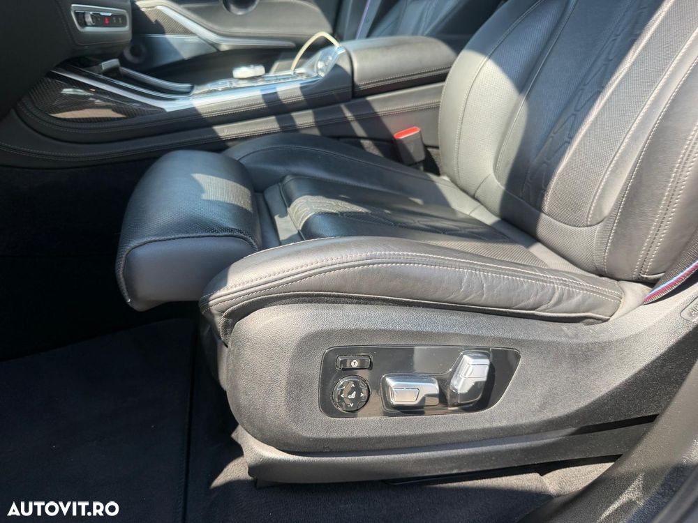 BMW X7 - 23
