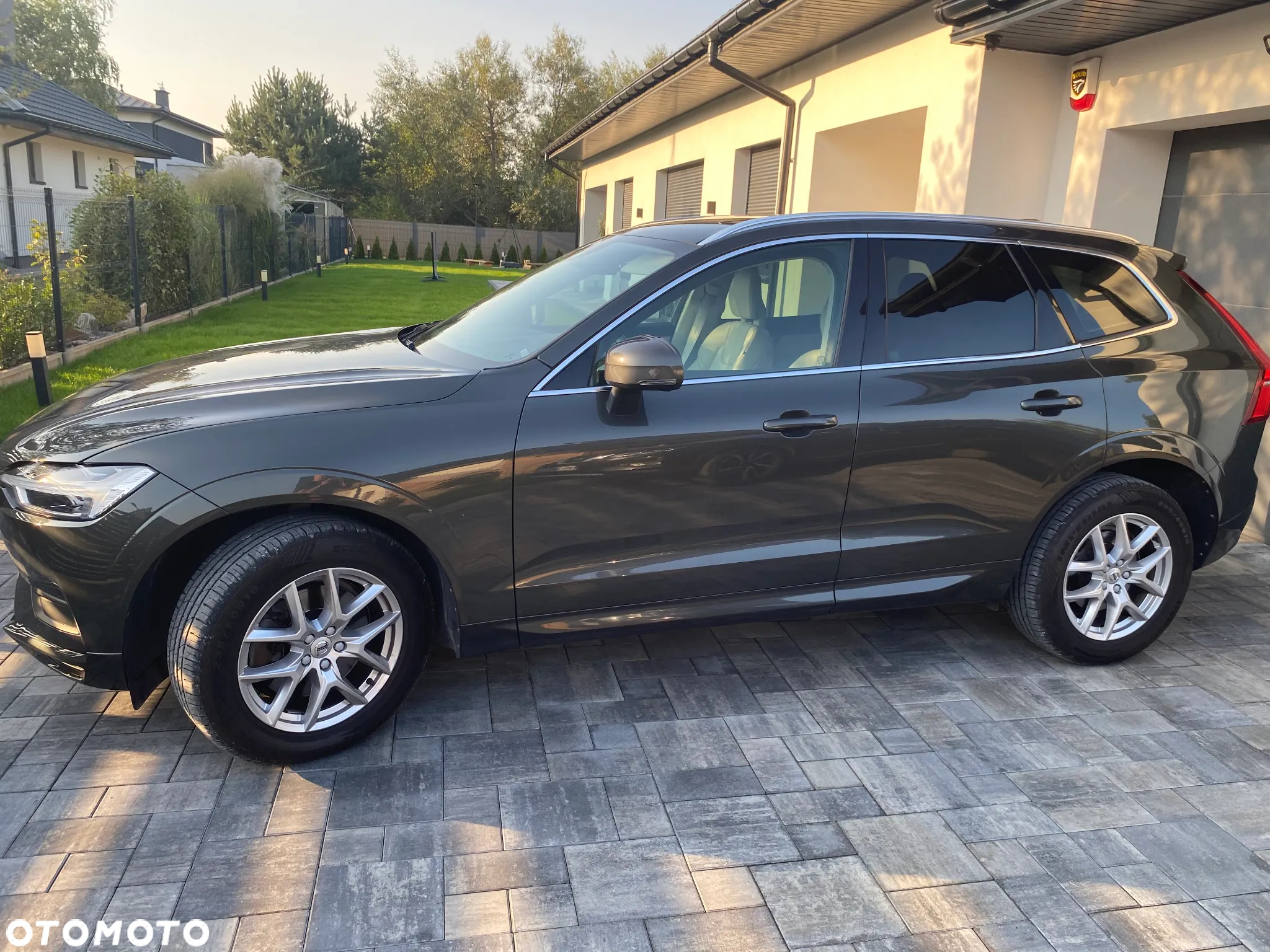 Volvo XC 60 D4 AWD Geartronic Momentum - 4