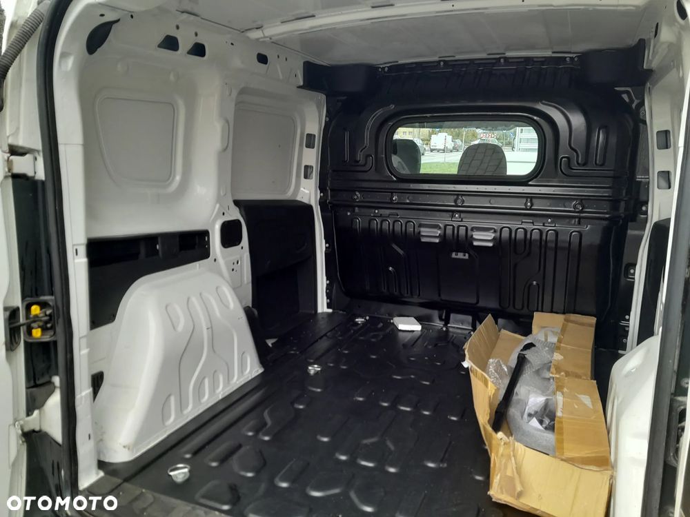 Fiat DOBLO - 12