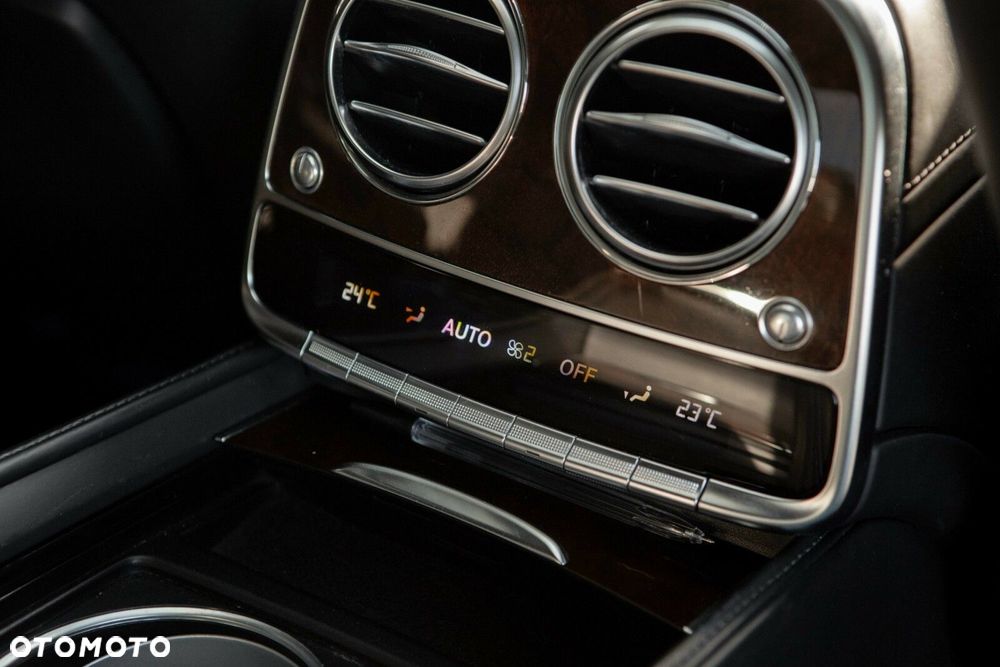 Mercedes-Benz Klasa S 500 4-Matic L 7G-TRONIC - 33